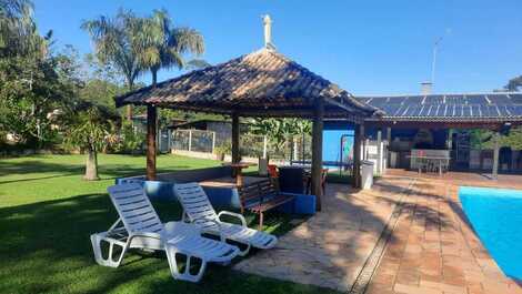 Chácara para aluguel de temporada local de fácil acesso bem segura