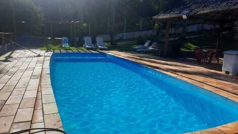 Chácara para aluguel de temporada local de fácil acesso bem segura