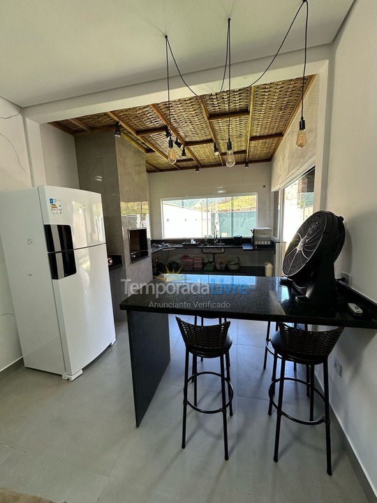 Casa para alquiler de vacaciones em Ubatuba (Maranduba)