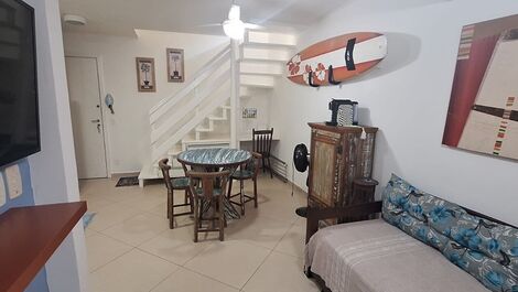 Beachfront apartment in Maresias. Condominium with complete leisure facilities. Air conditioning.