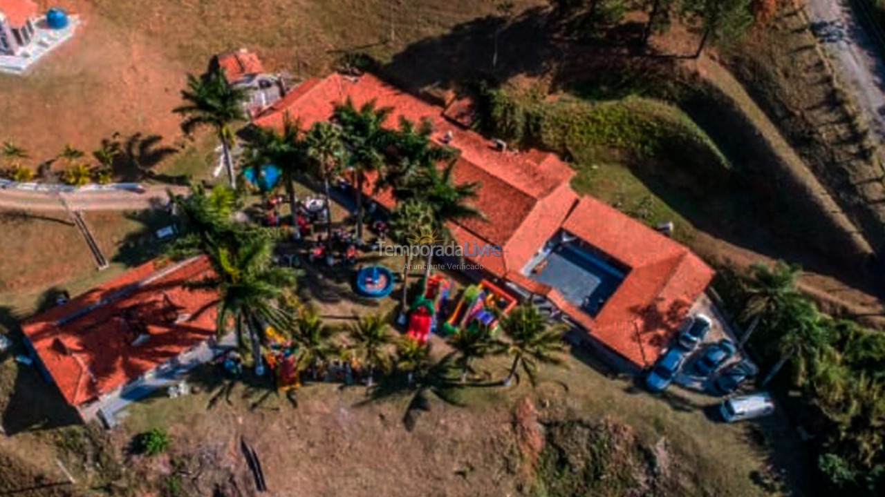 Chácara / sítio para aluguel de temporada em Igaratá (Condominio águas de Igarata)