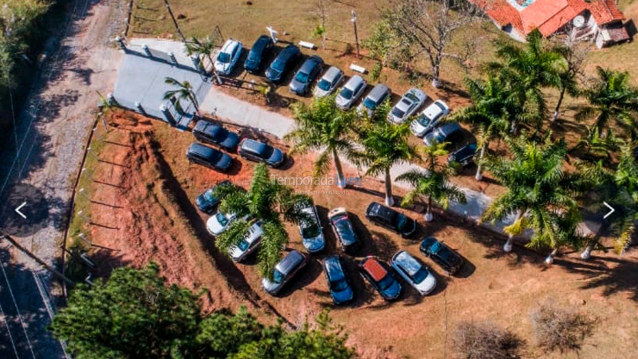 Chácara / sítio para aluguel de temporada em Igaratá (Condominio águas de Igarata)