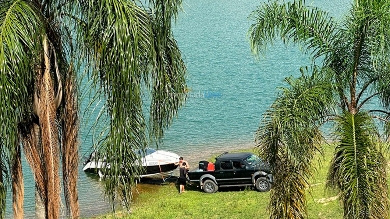 Chácara / sítio para aluguel de temporada em Igaratá (Condominio águas de Igarata)