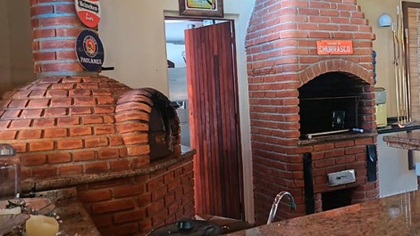 Forno de pizza e de churrasco