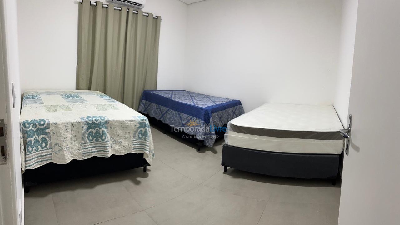 Casa para alquiler de vacaciones em Ubatuba (Maranduba)