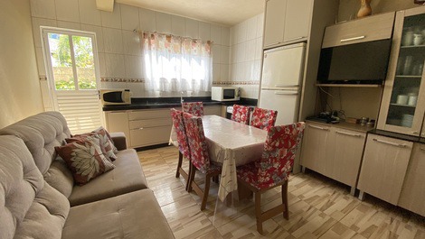 Hermosa casa con piscina en Mariscal