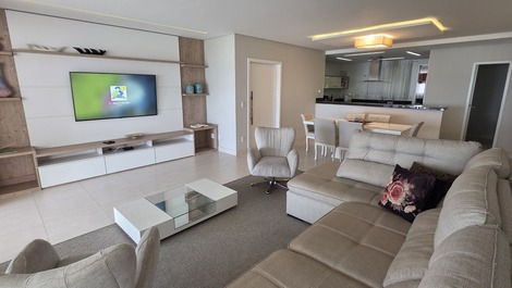 Apartamento na Riviera Frontal ao mar - Módulo 7 - 5 suites