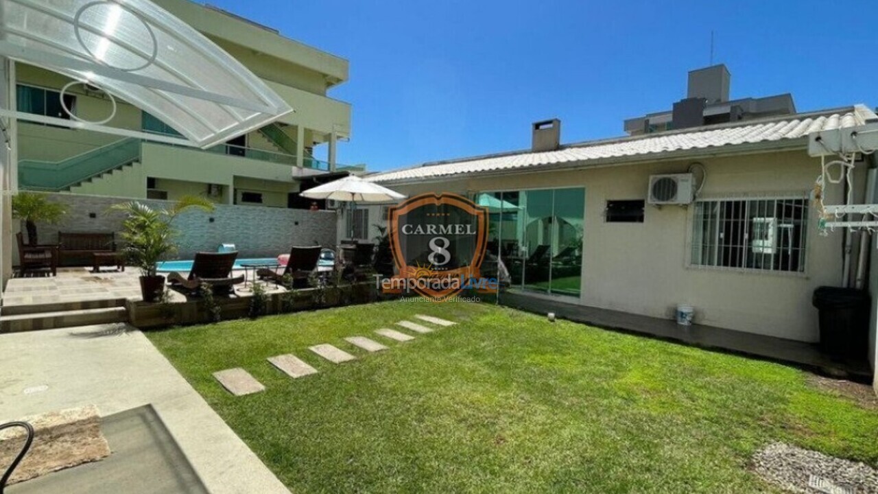 Casa para alquiler de vacaciones em Bombinhas (Praia de Bombas)