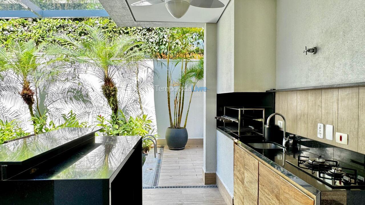 Casa para alquiler de vacaciones em São Sebastião (Juquehy)