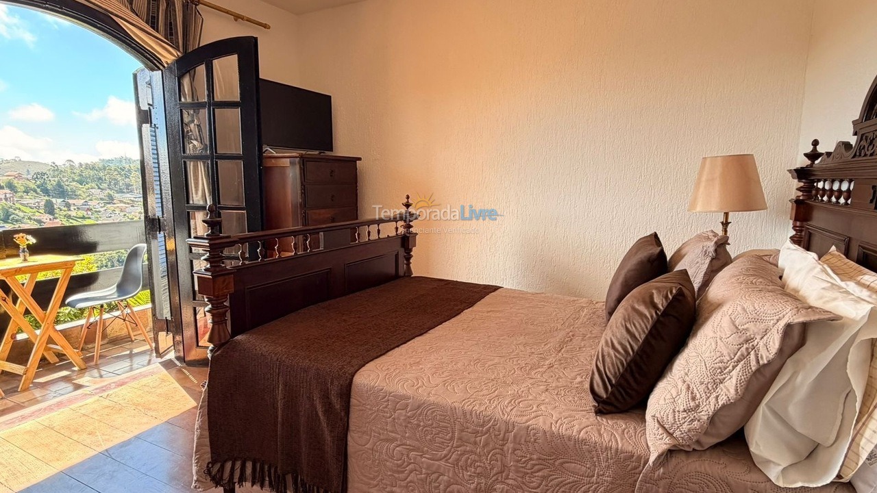 Casa para aluguel de temporada em Campos do Jordão (Serra Azul)