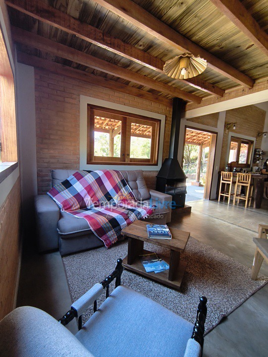 Casa para alquiler de vacaciones em Passa Quatro (Quilombinho)