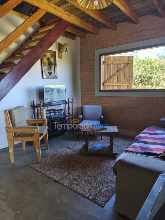 Casa para alquiler de vacaciones em Passa Quatro (Quilombinho)