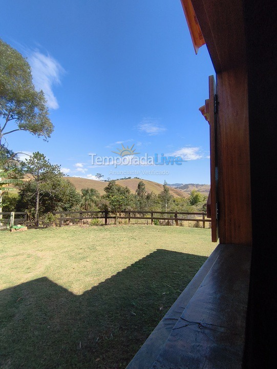 Casa para alquiler de vacaciones em Passa Quatro (Quilombinho)