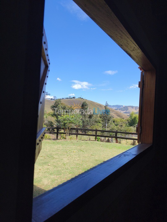 Casa para alquiler de vacaciones em Passa Quatro (Quilombinho)