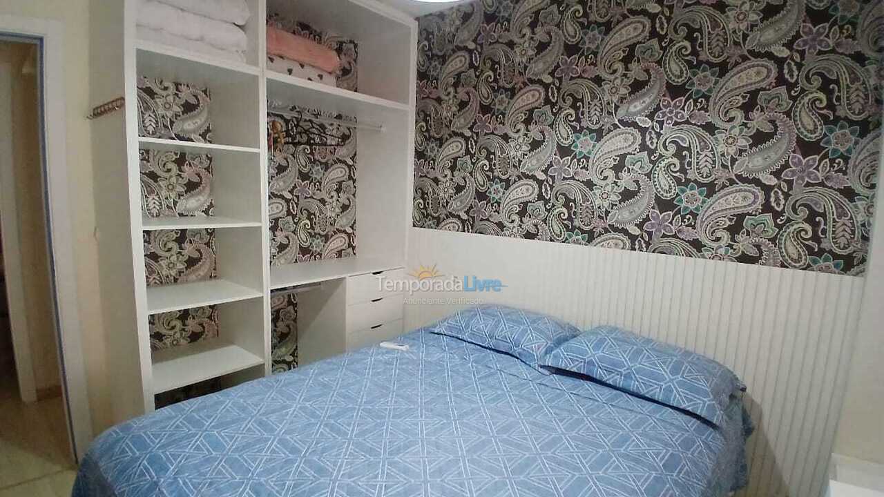 Apartamento para aluguel de temporada em Itapema (Meia Praia)