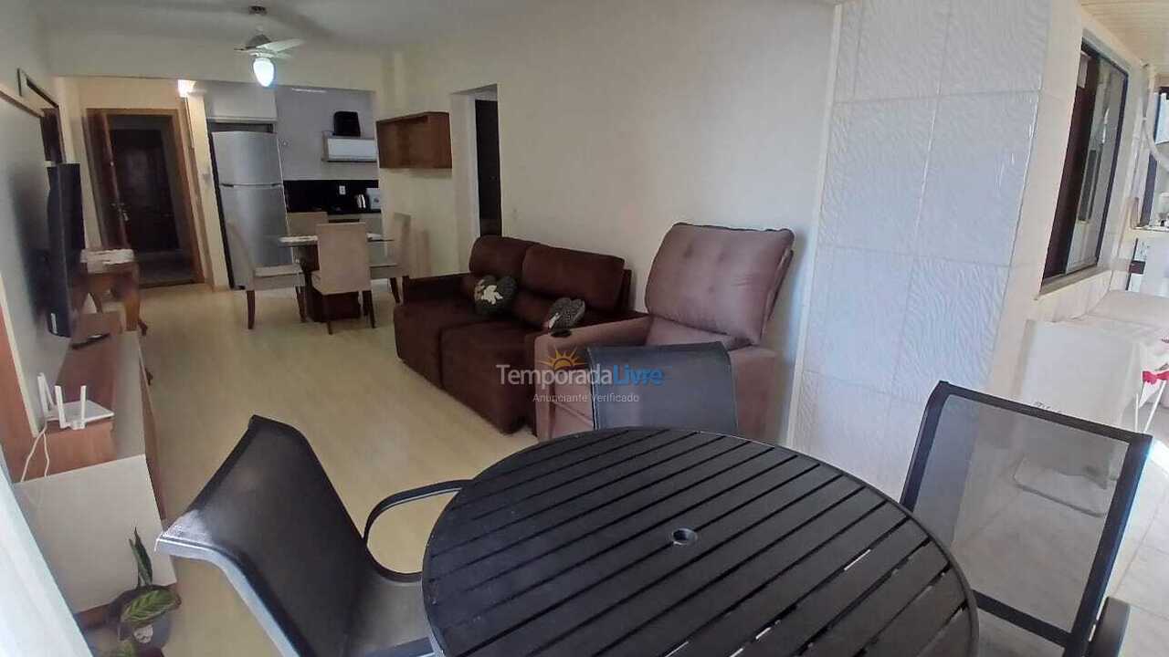 Apartamento para aluguel de temporada em Itapema (Meia Praia)