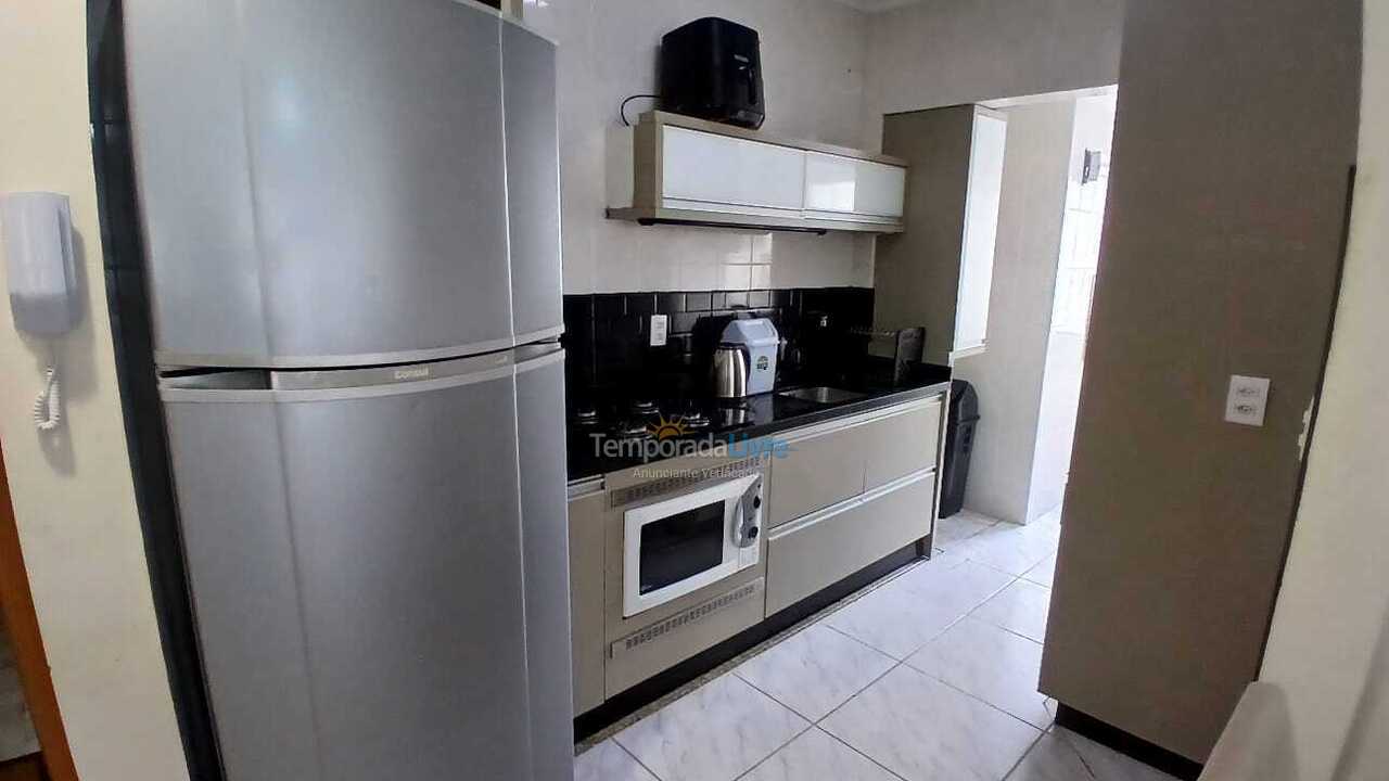 Apartamento para aluguel de temporada em Itapema (Meia Praia)