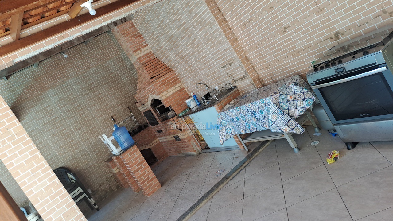 Casa para aluguel de temporada em Guarapari (Recanto da Sereia)