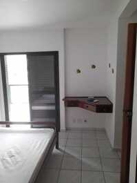 Apartamento na Riviera com 2 quartos