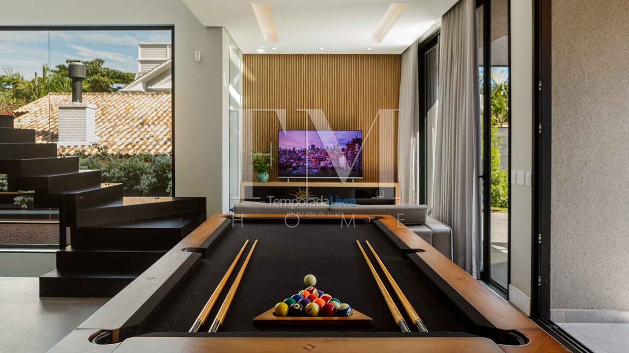 House for vacation rental in Florianopolis (Jurerê Internacional)