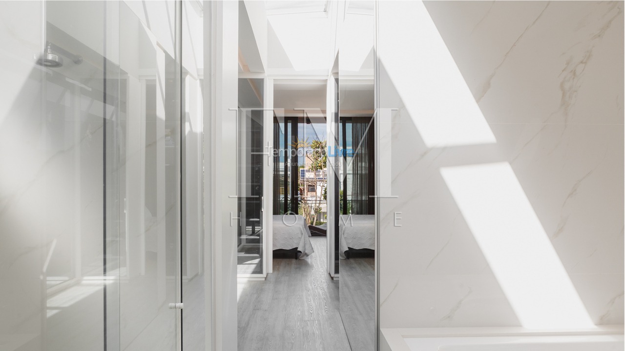 House for vacation rental in Florianopolis (Jurerê Internacional)