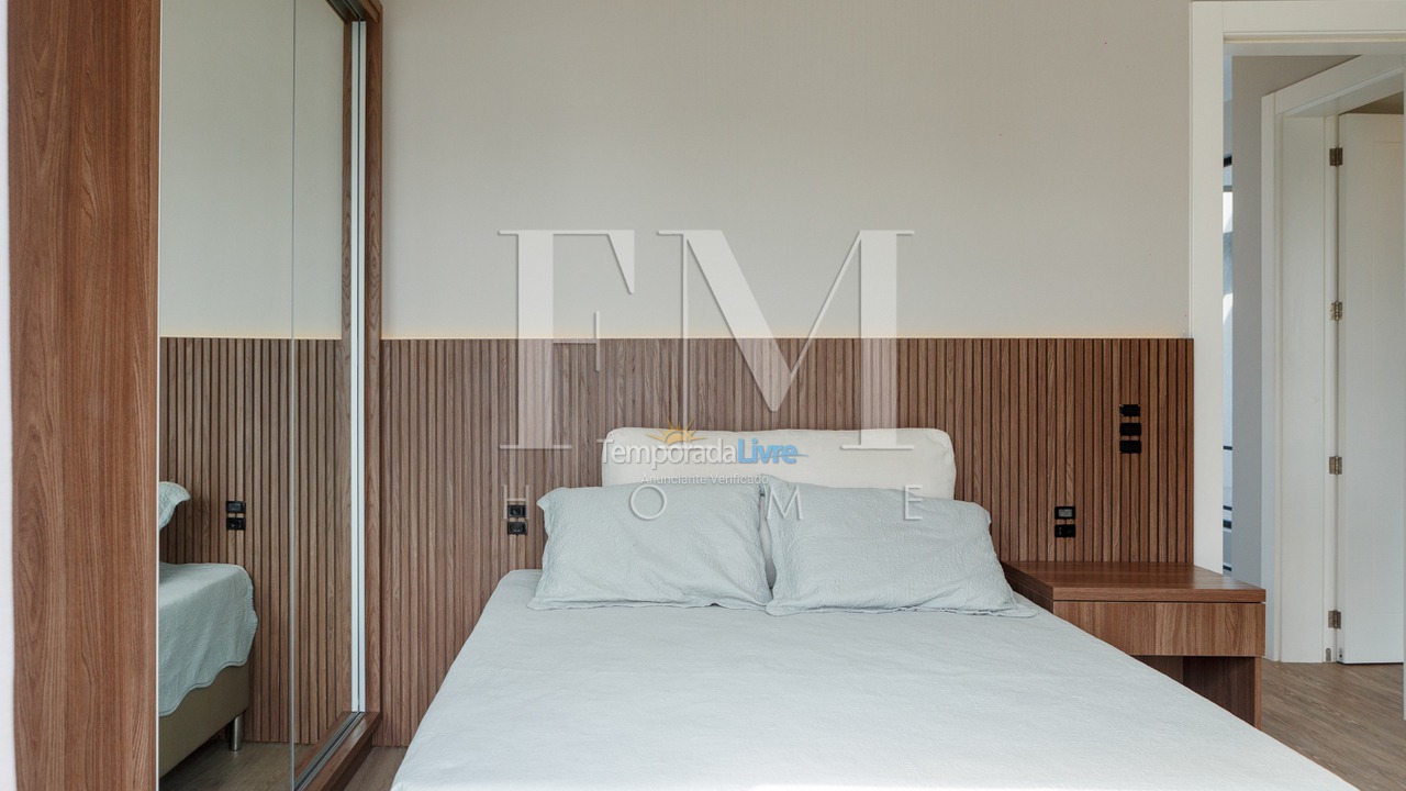 House for vacation rental in Florianopolis (Jurerê Internacional)