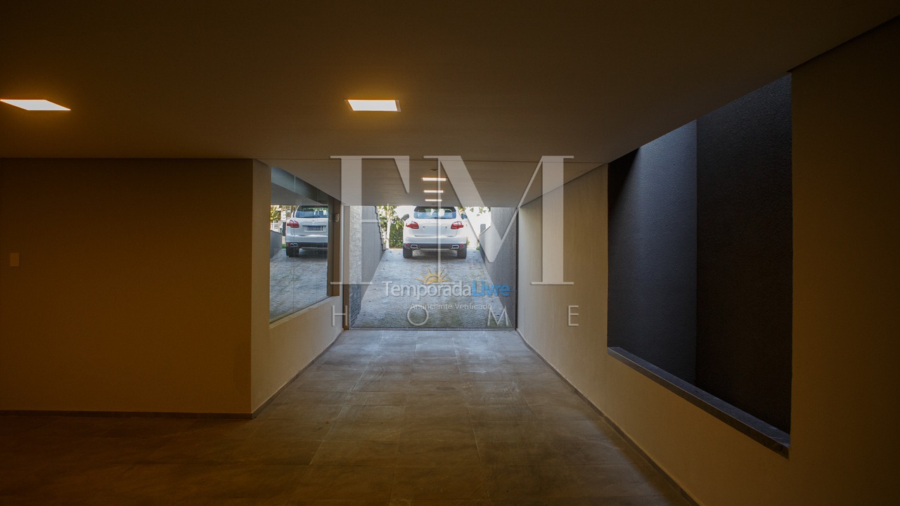 House for vacation rental in Florianopolis (Jurerê Internacional)