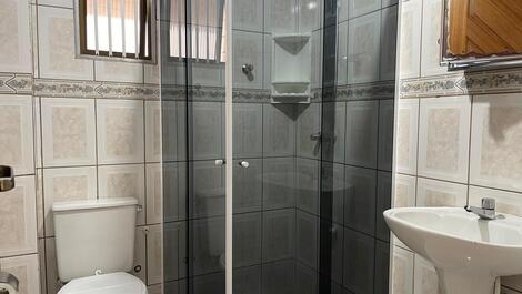 169B- apartamento cerca del mar en Bombinhas