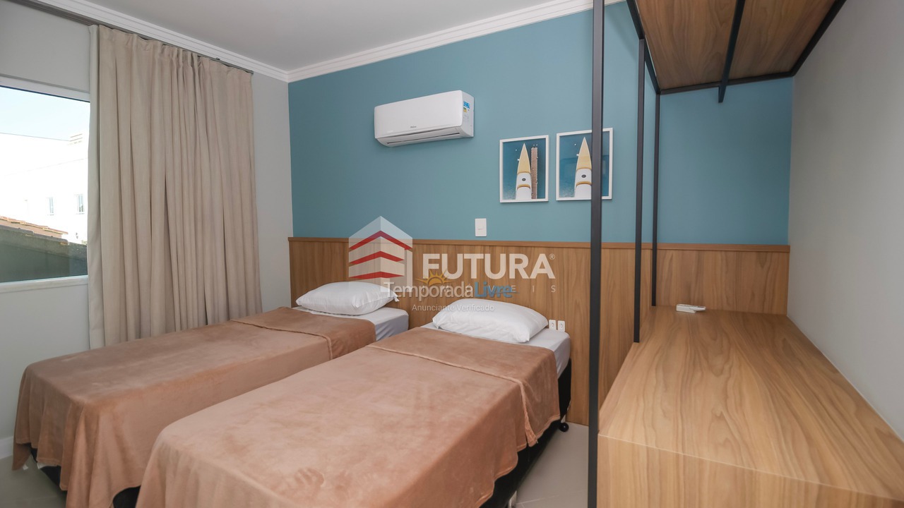 Casa para aluguel de temporada em Bombinhas (Canto Grande)