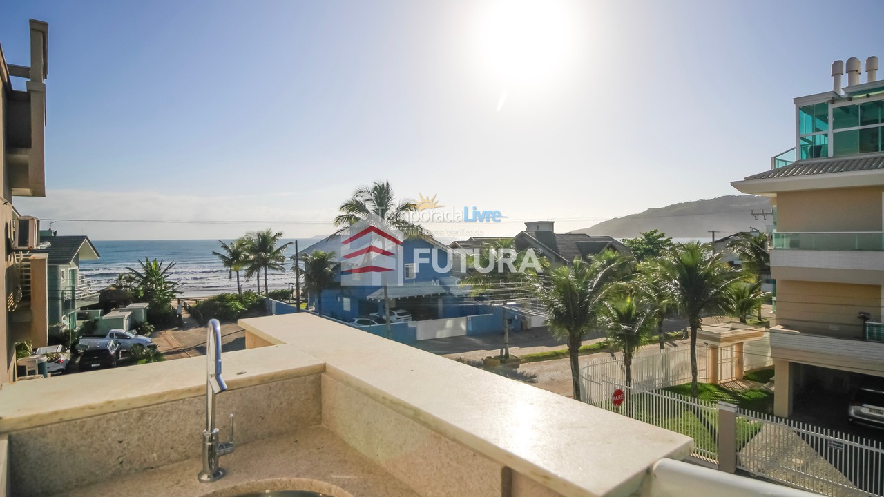 Casa para aluguel de temporada em Bombinhas (Canto Grande)