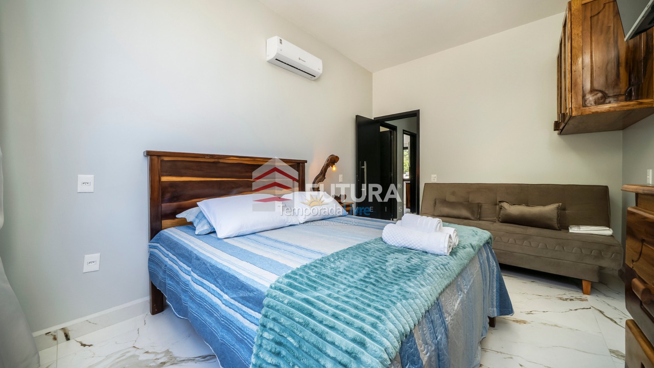 House for vacation rental in Bombinhas (Praia de Zimbros)