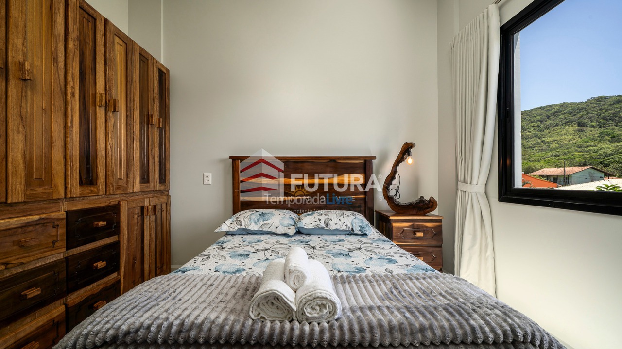 House for vacation rental in Bombinhas (Praia de Zimbros)