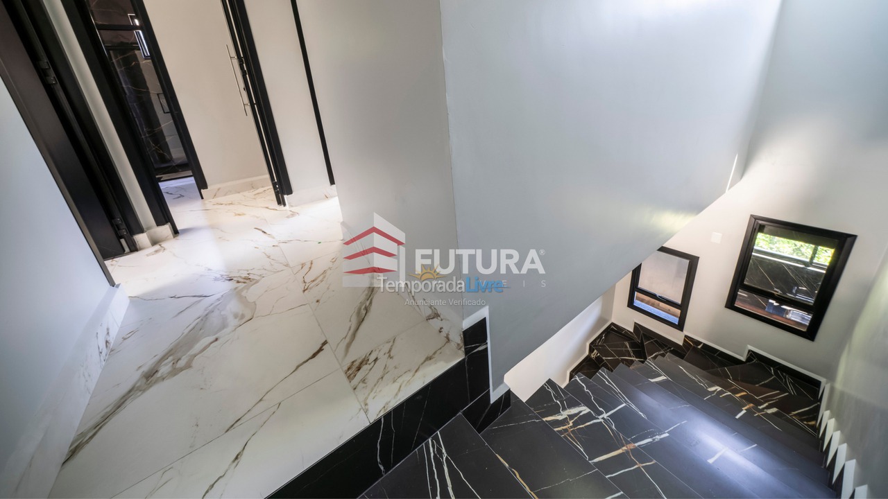 House for vacation rental in Bombinhas (Praia de Zimbros)