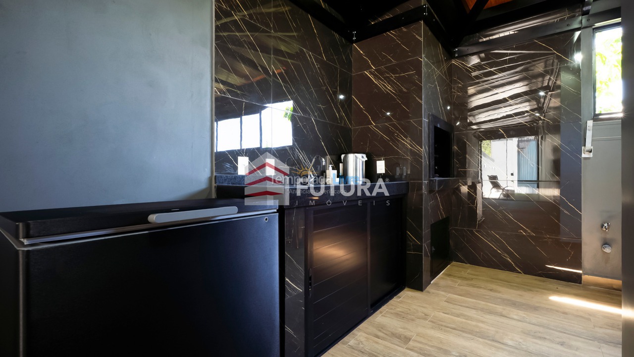 House for vacation rental in Bombinhas (Praia de Zimbros)