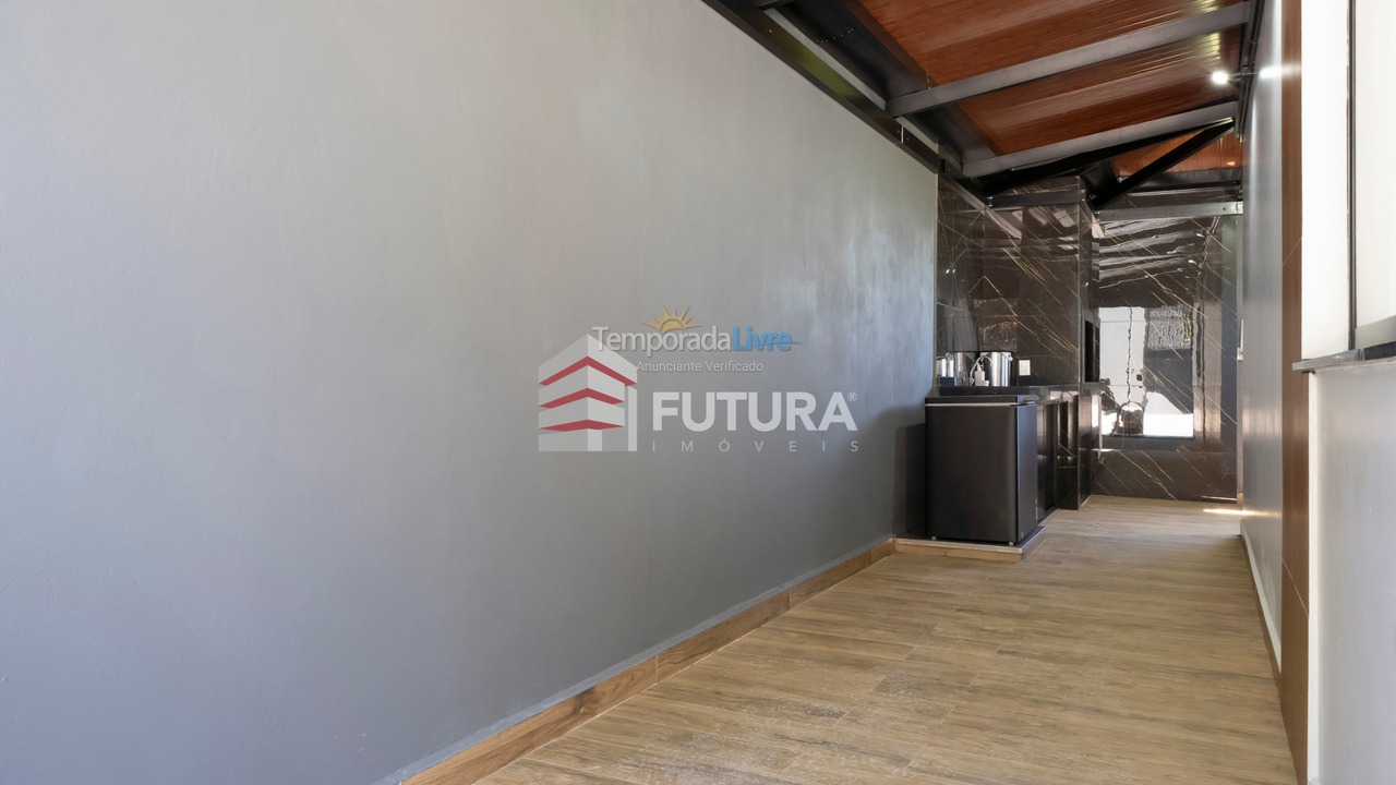 House for vacation rental in Bombinhas (Praia de Zimbros)