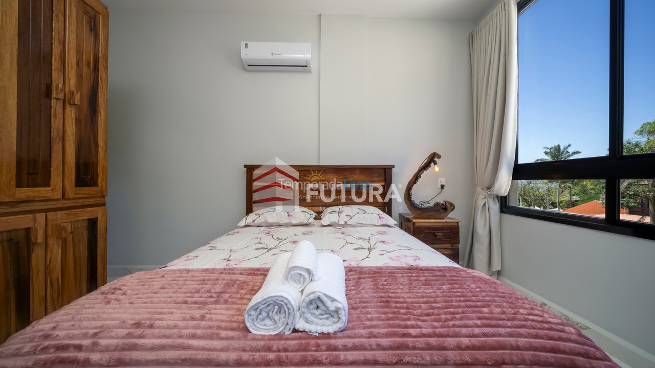 House for vacation rental in Bombinhas (Praia de Zimbros)