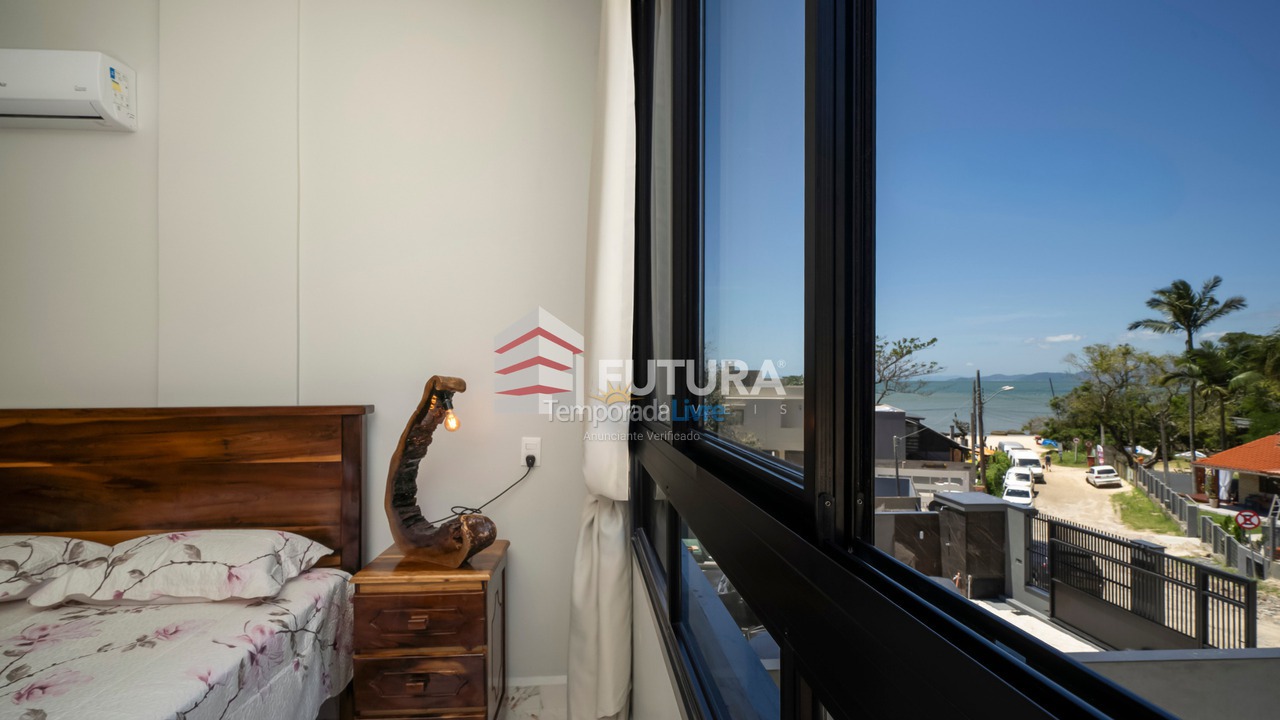 House for vacation rental in Bombinhas (Praia de Zimbros)