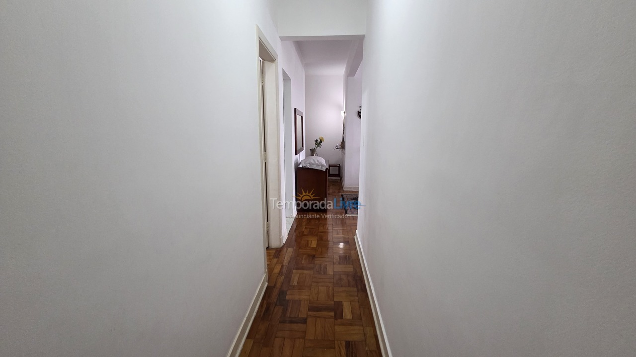 Apartamento para aluguel de temporada em Guarujá (Pitangueiras)