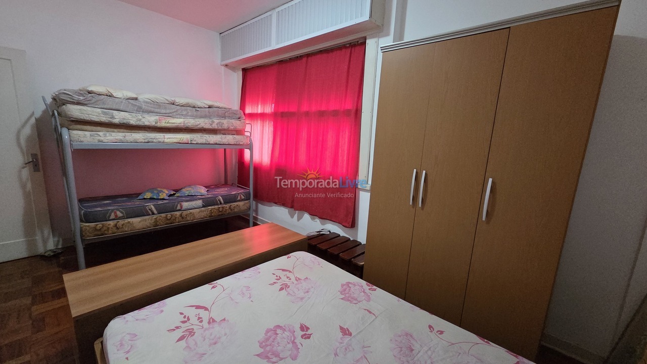 Apartamento para aluguel de temporada em Guarujá (Pitangueiras)