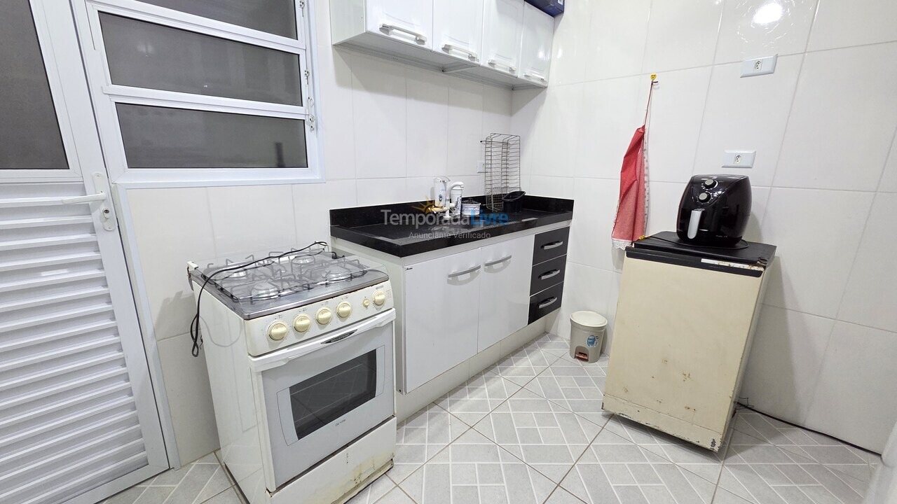 Apartamento para aluguel de temporada em Guarujá (Pitangueiras)