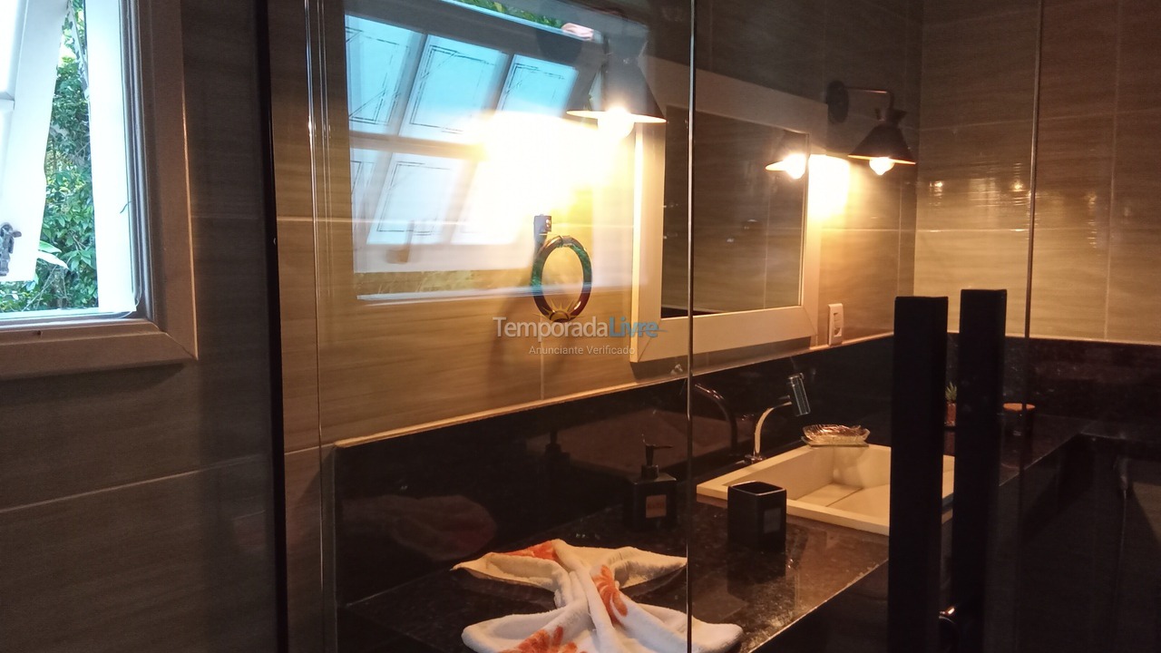 House for vacation rental in Caraguatatuba (Massaguaçu)