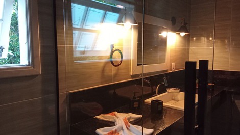 MASSAGUAÇU BEACH HOUSE! In the middle of wooded areas