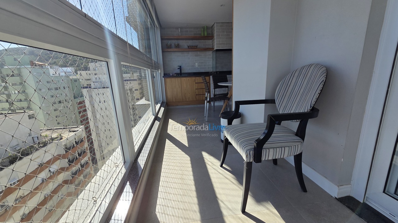 Apartment for vacation rental in Guarujá (Pitangueiras)