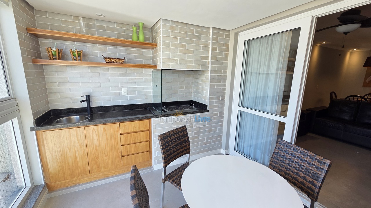 Apartment for vacation rental in Guarujá (Pitangueiras)