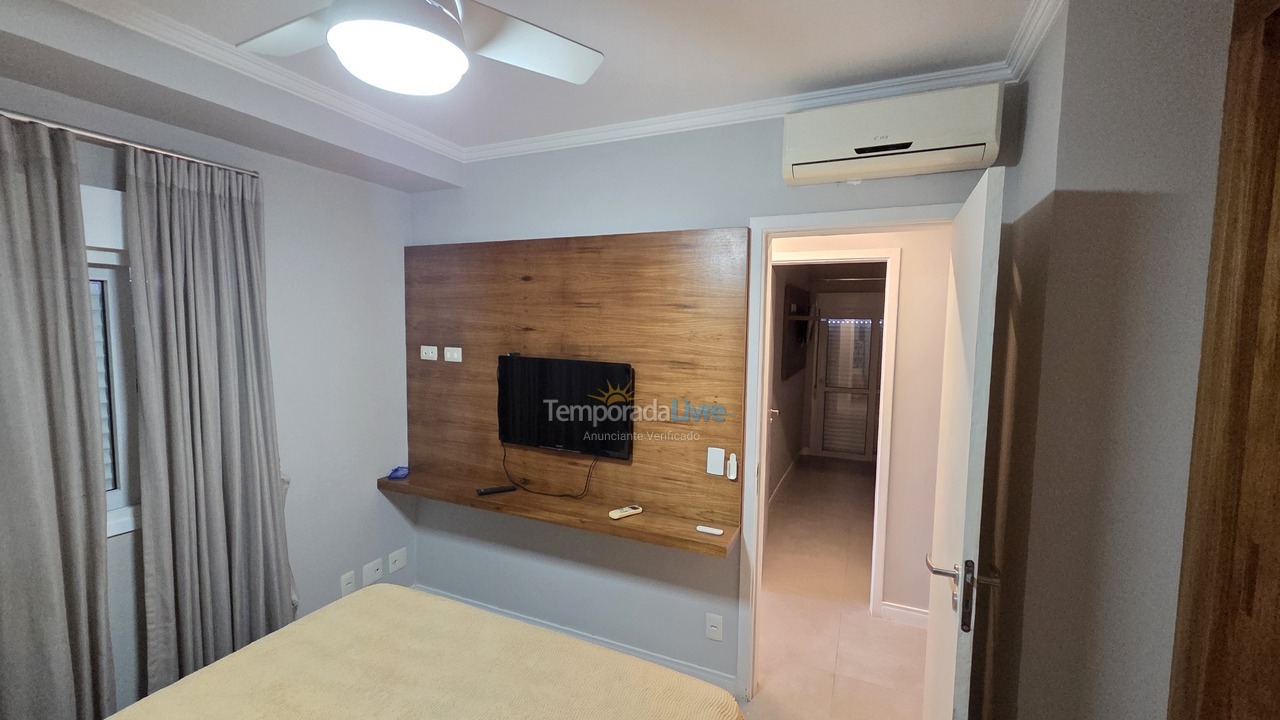Apartment for vacation rental in Guarujá (Pitangueiras)