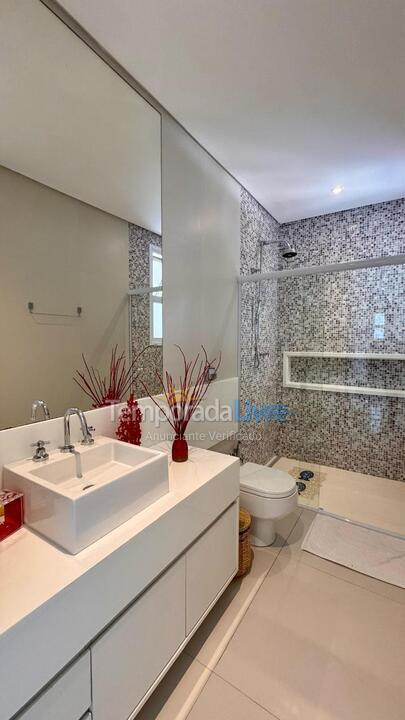 House for vacation rental in São Sebastião (Praia da Baleia)