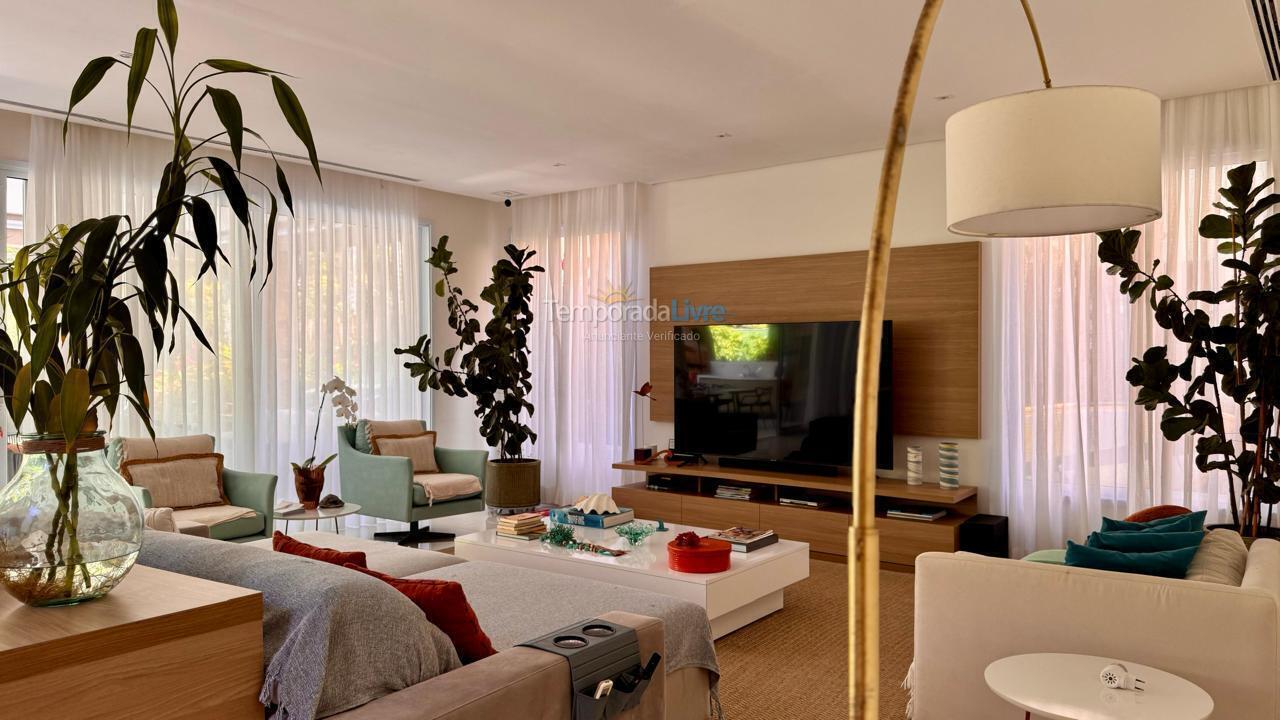 House for vacation rental in São Sebastião (Praia da Baleia)