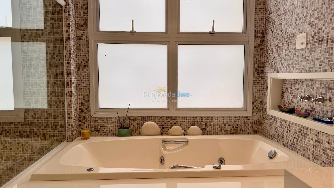 House for vacation rental in São Sebastião (Praia da Baleia)