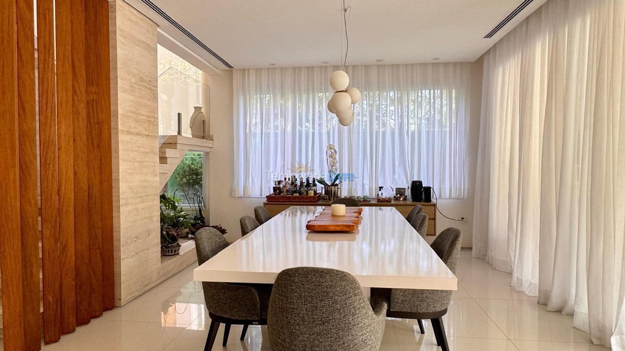 House for vacation rental in São Sebastião (Praia da Baleia)