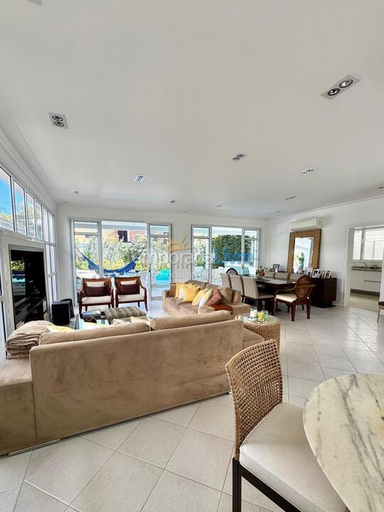 Casa para aluguel de temporada em São Sebastião (Praia da Baleia)